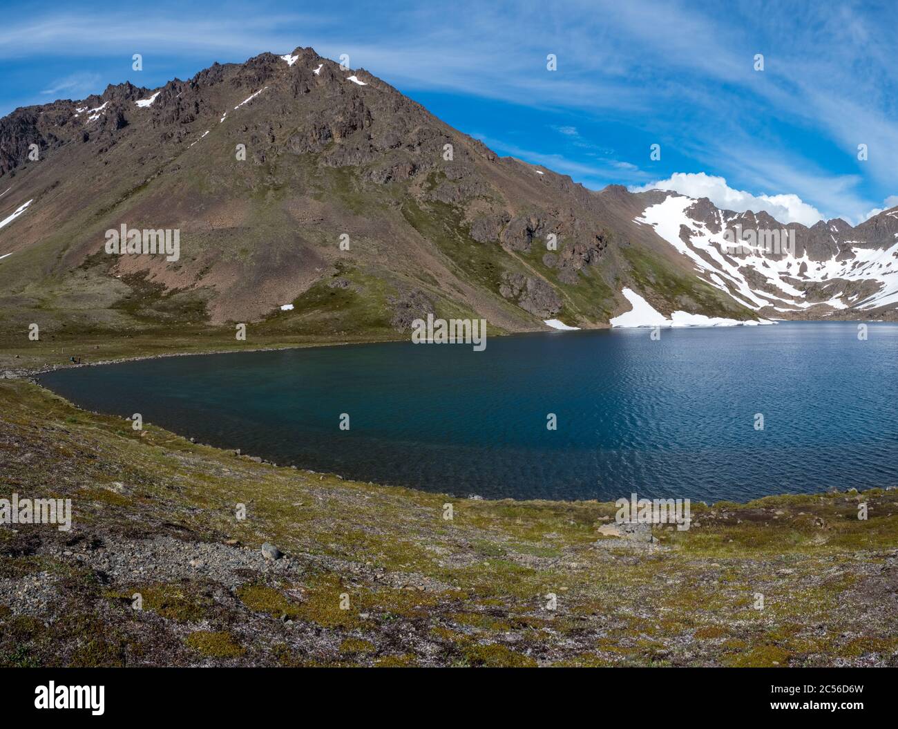 Where Is Rabbit Lake Sask The shores of Rabbit Lake ride the edge of the mountain peaks Stock ...