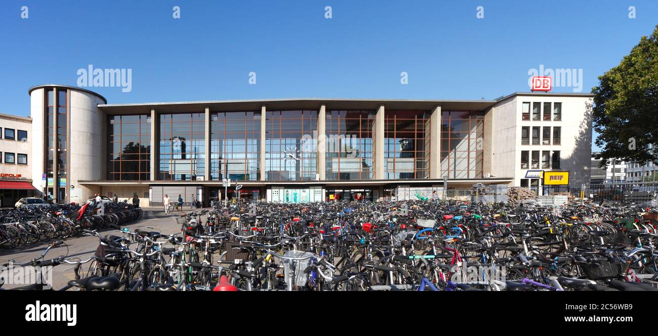 Hauptbahnhof, Heidelberg, Baden-Wuerttemberg, Germany, Europe Stock Photo