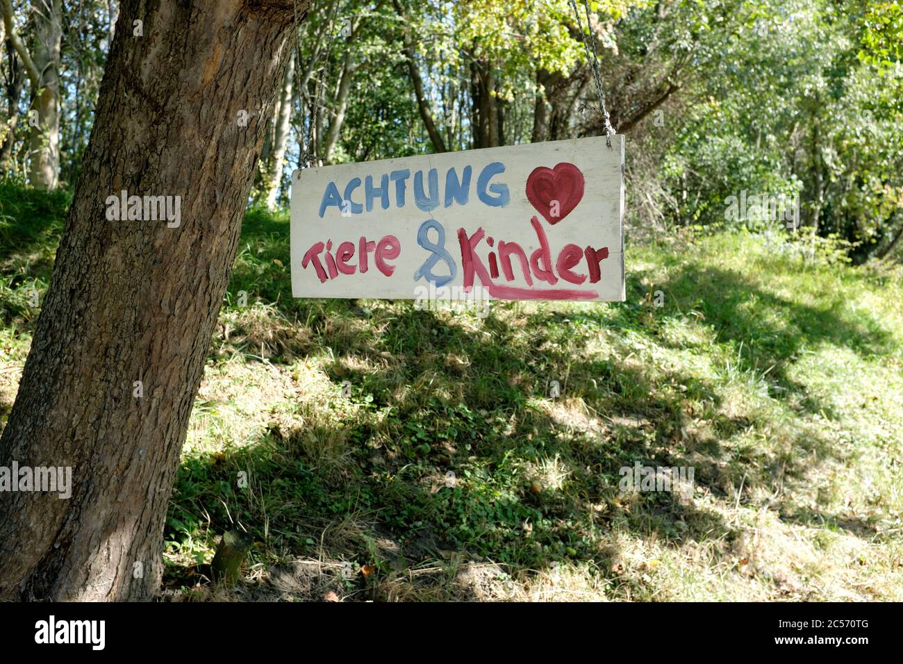 Germany, Hamburg, impressions, sign warning animals & children Stock Photo