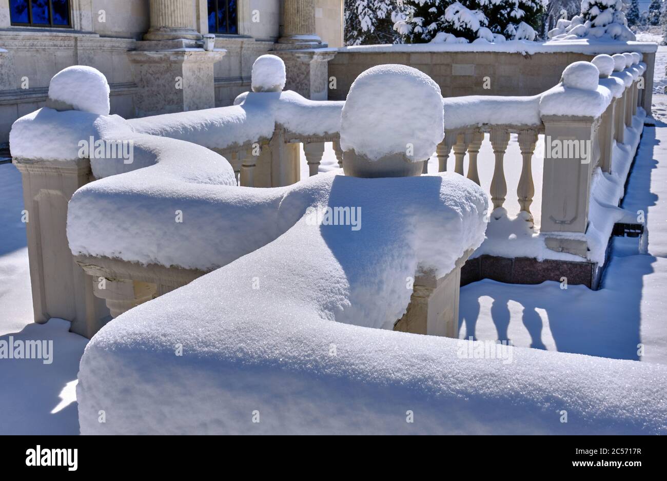 Frosty railing hi-res stock photography and images - Alamy