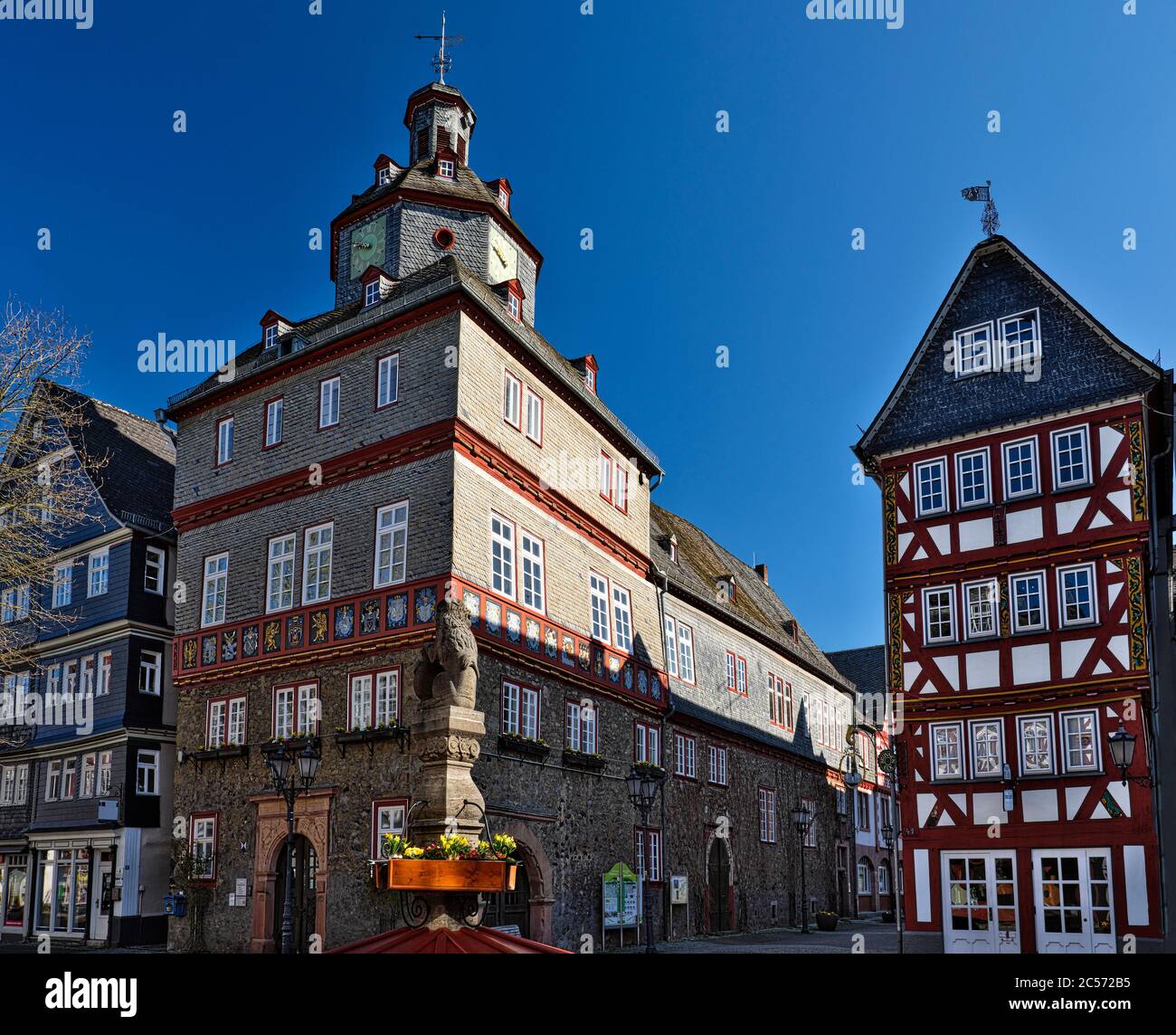Europe, Germany, Hesse, Lahn-Dill-Bergland Nature Park, city of Herborn, market square with historic town hall and half-timbered houses Stock Photo