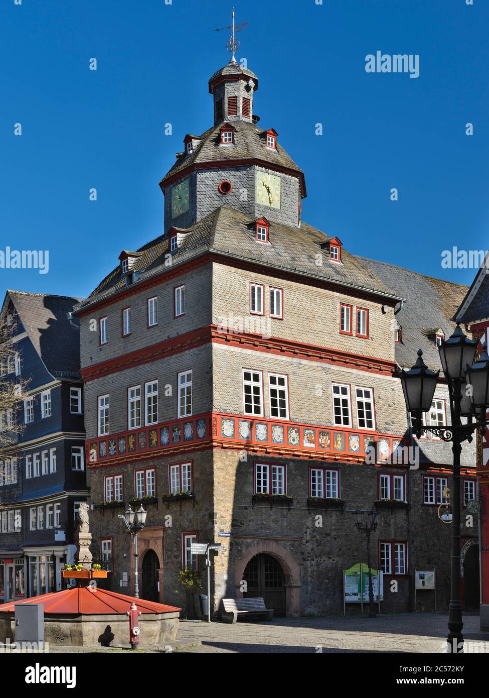 Europe, Germany, Hesse, Lahn-Dill-Bergland Nature Park, city of Herborn, market square with historic town hall and half-timbered houses Stock Photo