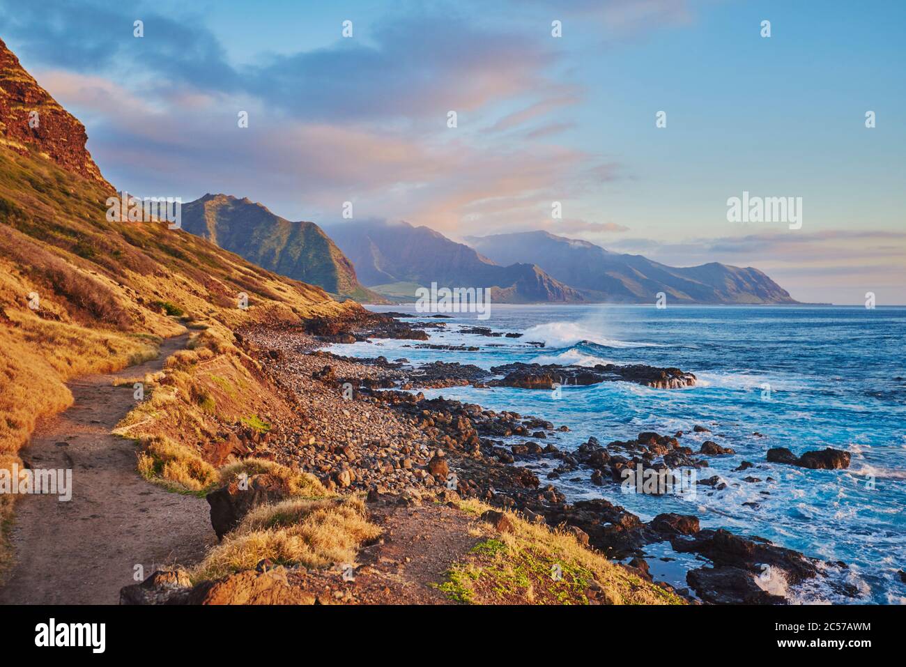 Beach landscape in Ka'ena Point State Park, Hawaiian Island of Oahu ...