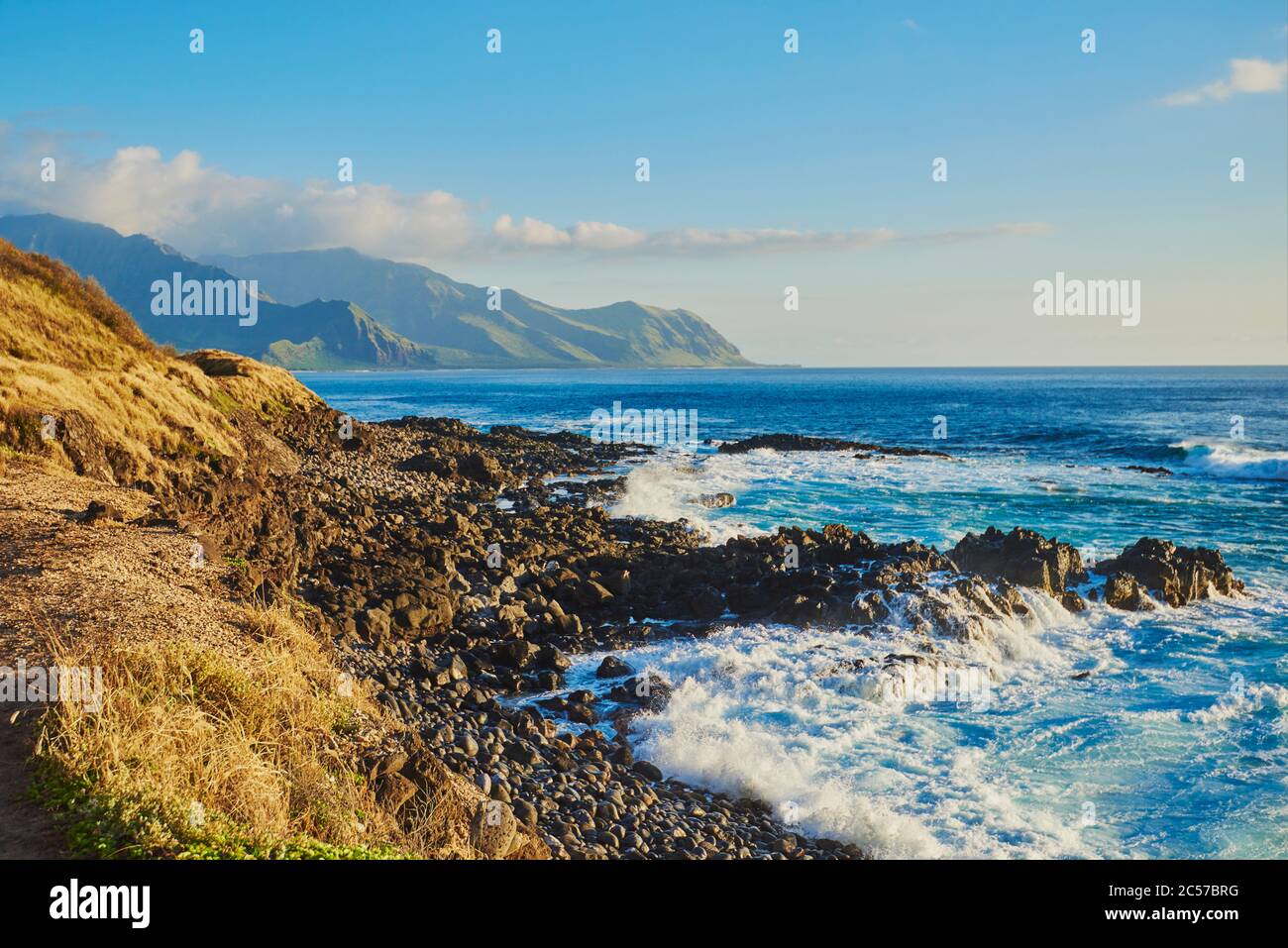 Beach landscape in Ka'ena Point State Park, Hawaiian Island of Oahu ...