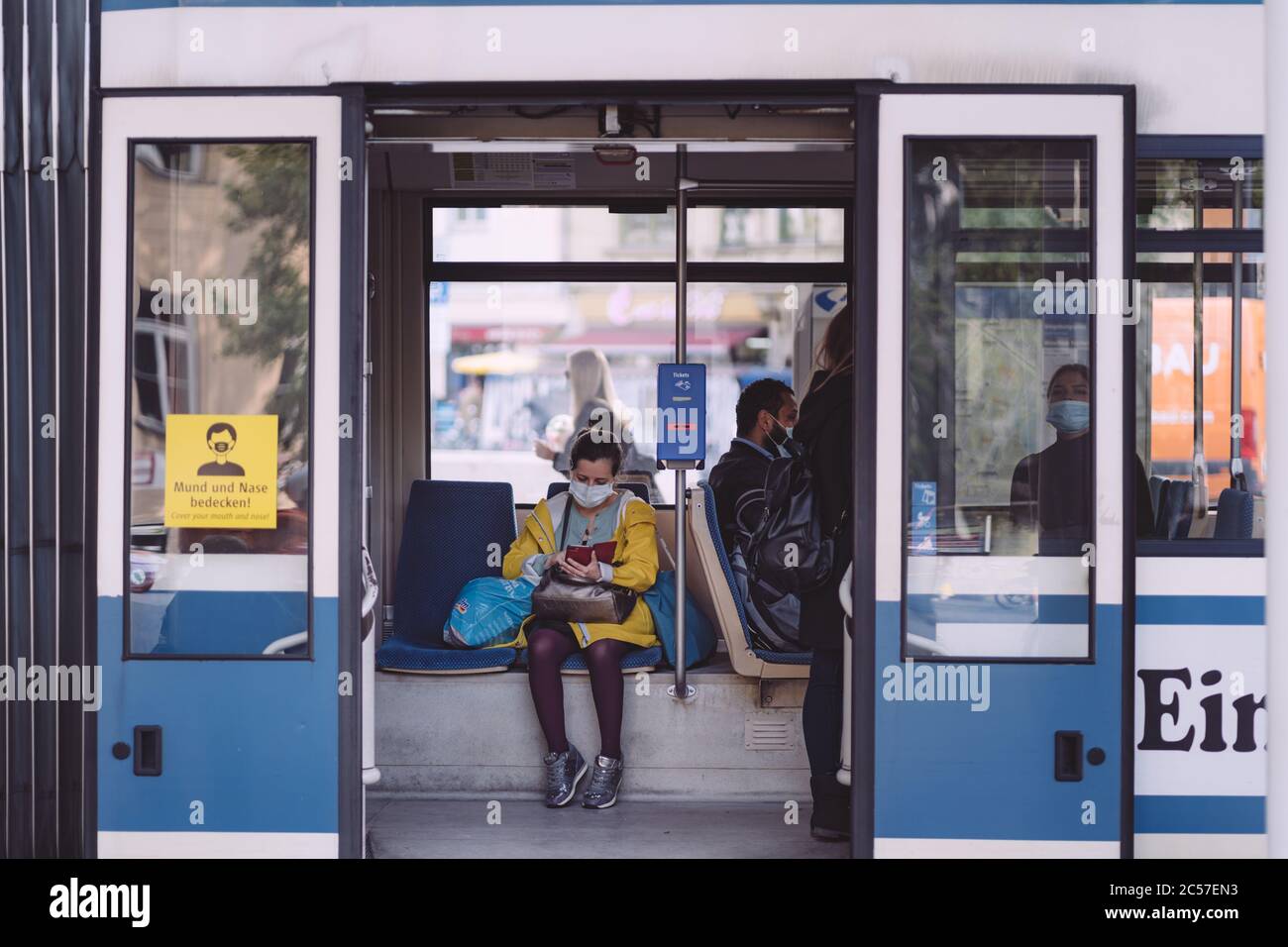 Publik transport masks hires stock photography and images Alamy