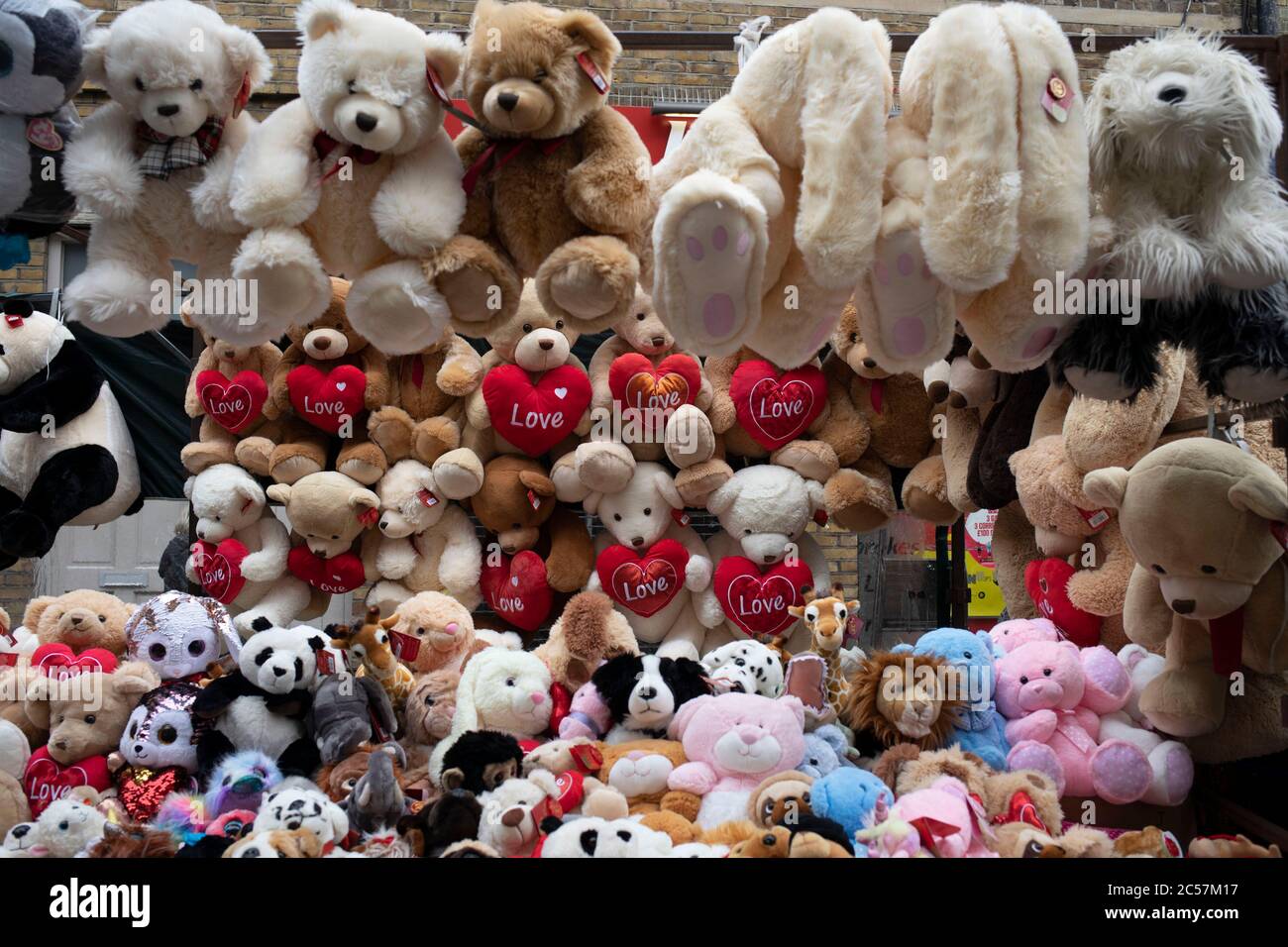 Teddy bear stall on Pettycoat Market in the City of London 2nd February 2020 in London, England, United Petticoat Lane Market is a fashion and clothing market in the