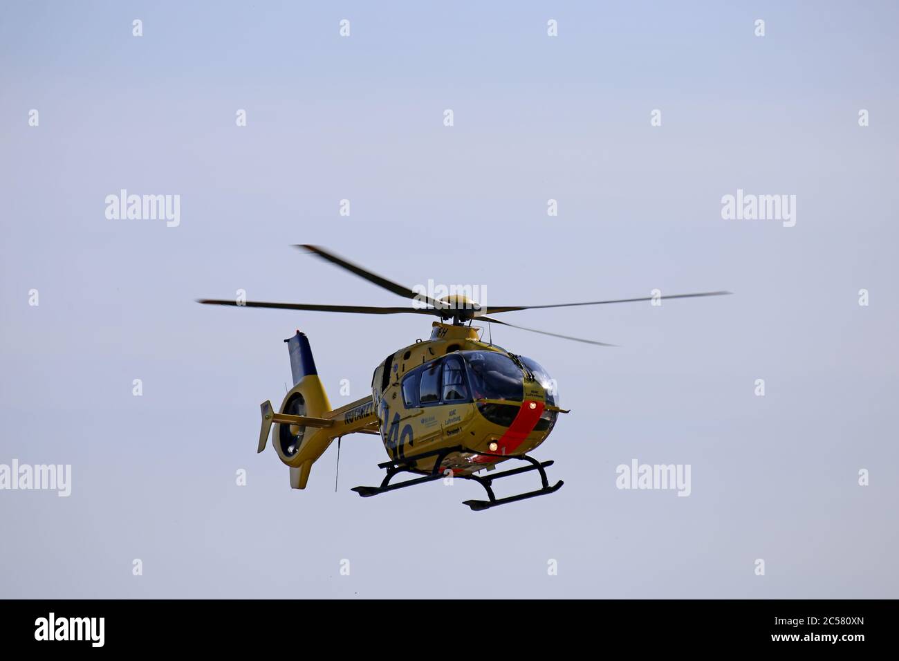 Rettungshubschrauber „Christoph 5“, Standort BG-Klinik Ludwigshafen im Einsatz - Rescue helicopter 'Christoph 5', Ludwigshafen Germany Stock Photo