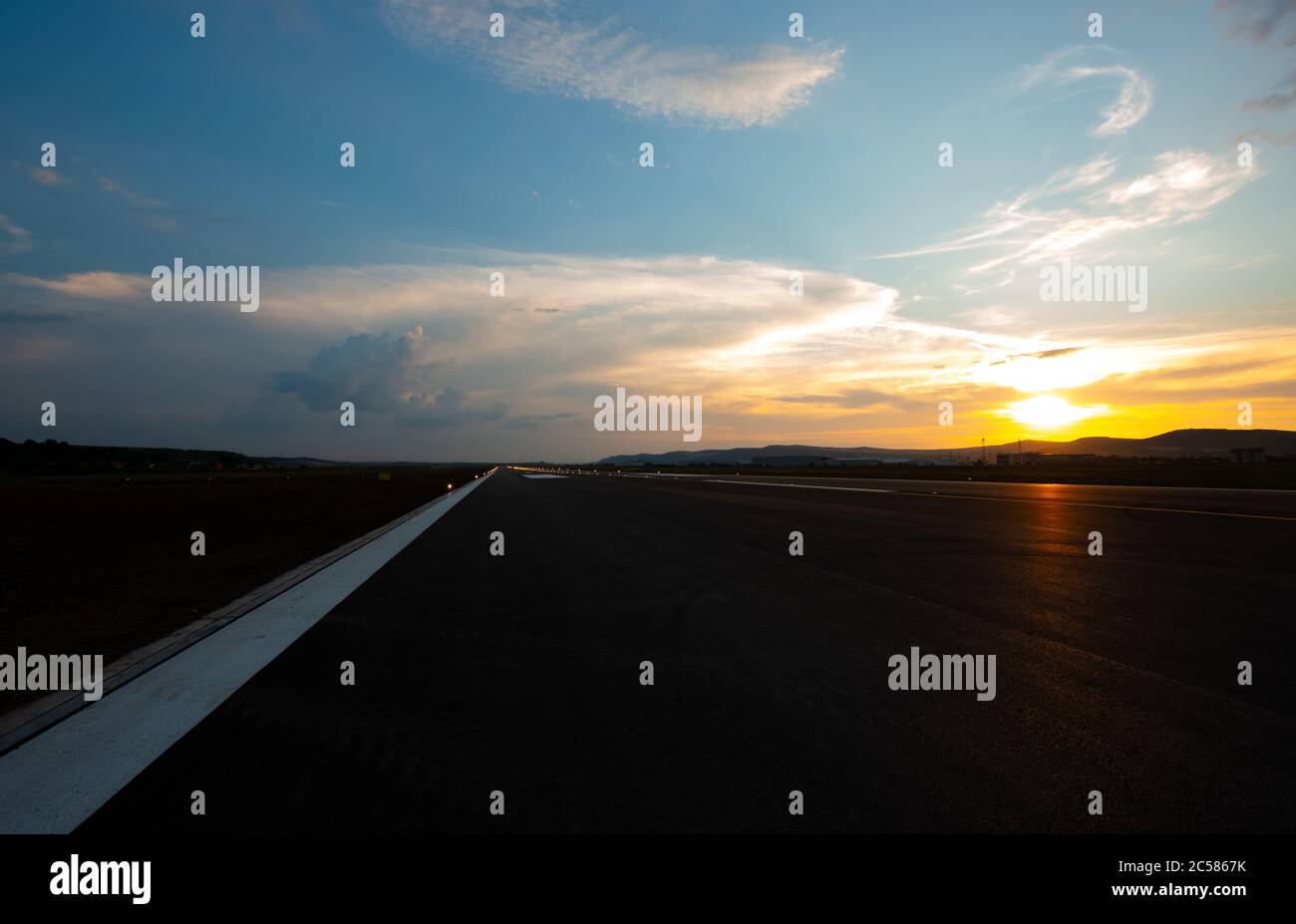 Before take off hi-res stock photography and images - Alamy