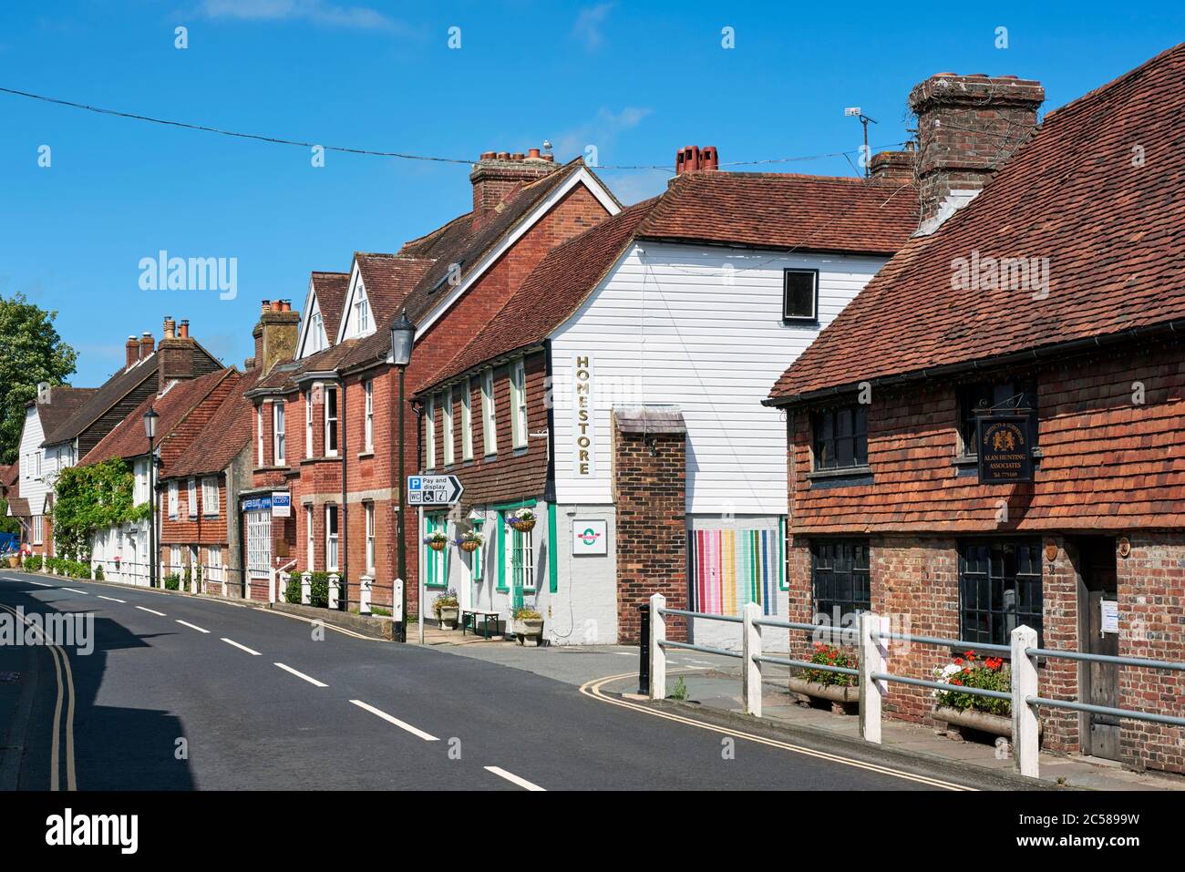 Red tiled period houses along Mount Street, in the East Sussex town of Battle, Southern England Stock Photo