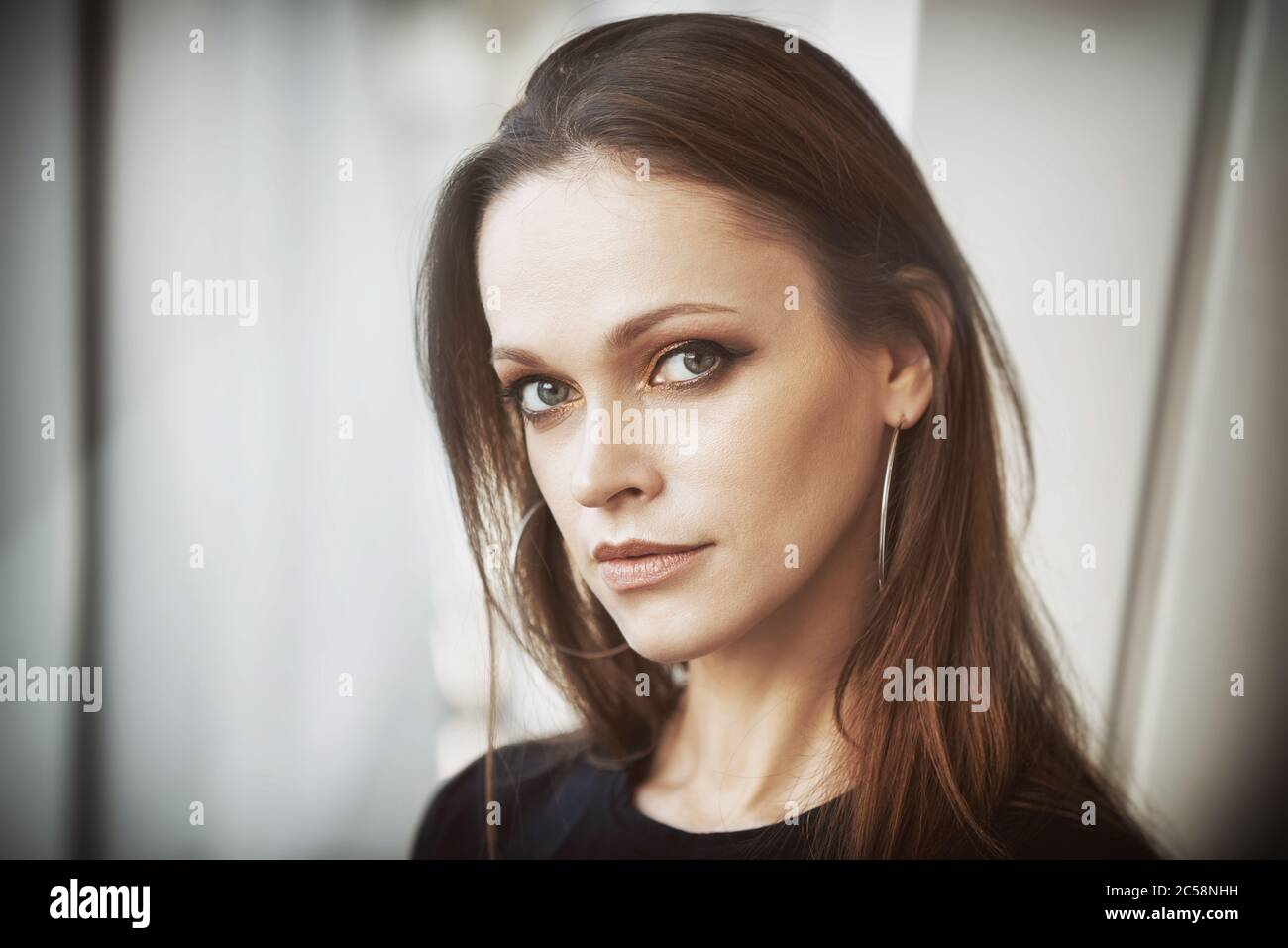 Pretty woman portrait with a beauty makeup Stock Photo - Alamy
