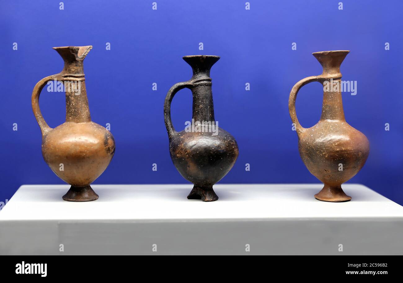 Three Cypriot opium jugs. Imported in Egypt. Baked clay. 18th dynasty ( 1550-1295 BC). Picchianti collection. Naples archaeological Museum. Stock Photo