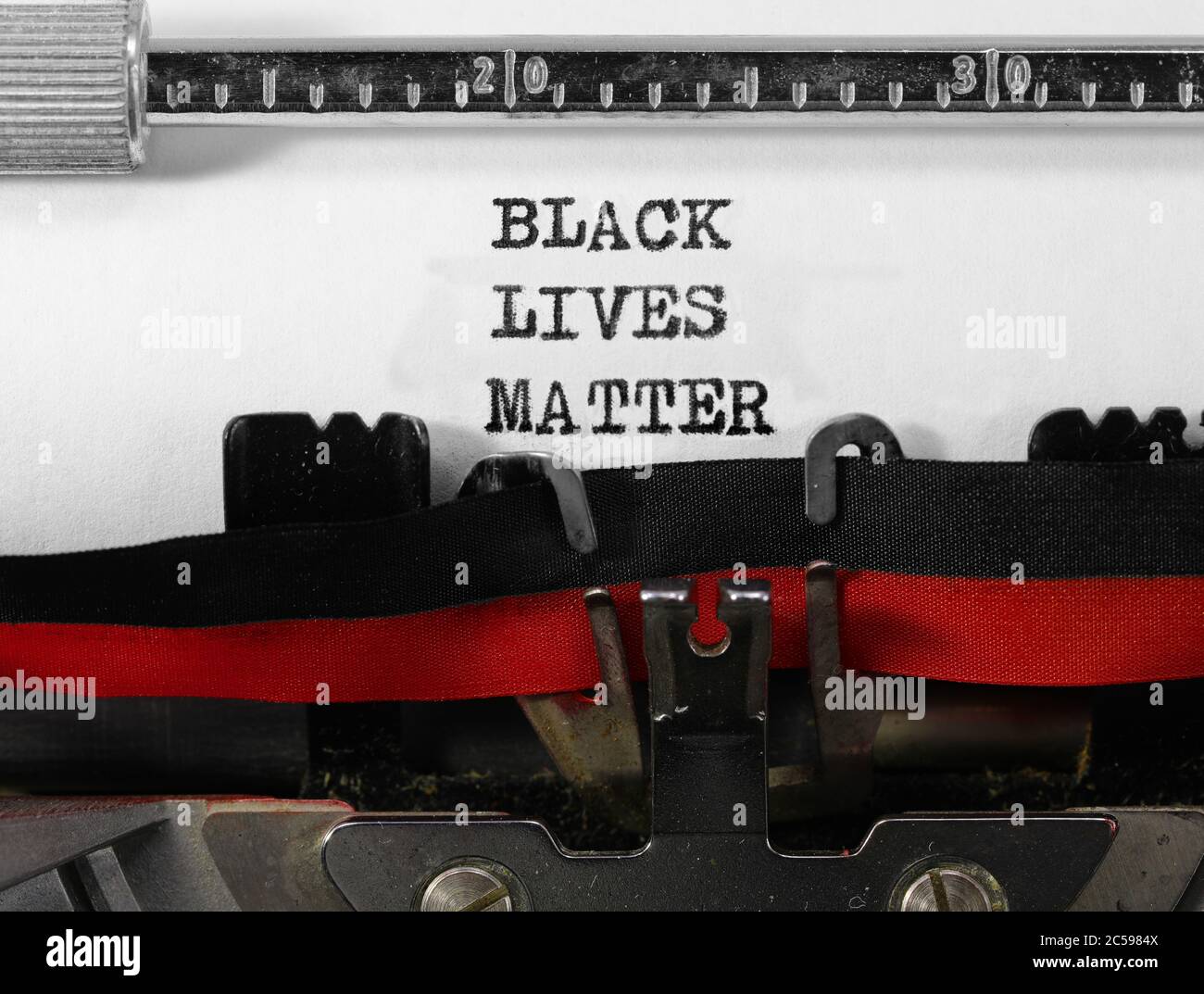 BLACK LIVES MATTER on old typewriter Stock Photo - Alamy