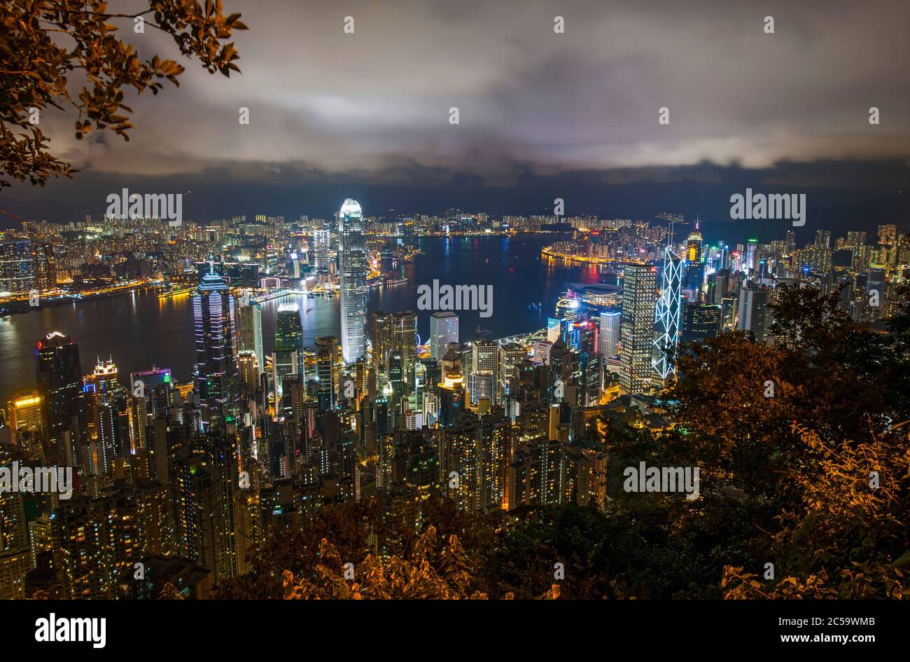 Iconic view of Hong Kong from Victoria peak at night Stock Photo - Alamy
