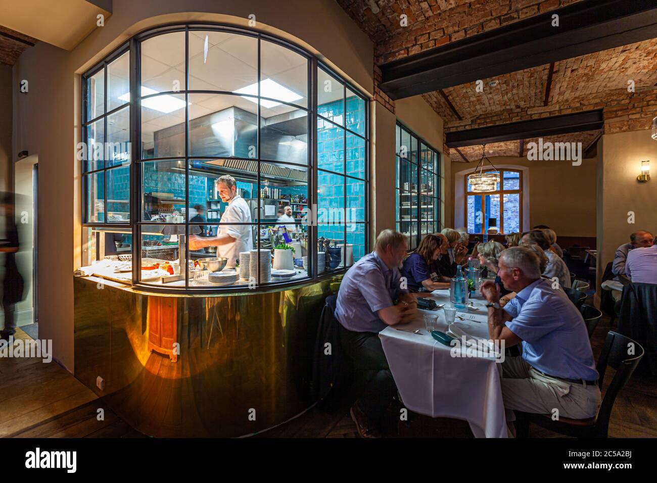 Open kitchen in the restaurant of the Hotel Renthof in Kassel Stock Photo