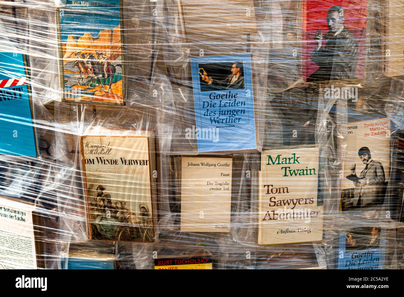 Parthenen of Books at Documenta 2017 in Kassel, Germany. The Argentine artist Marta Minujin has erected countless books about a Parthenon on a scaffold Stock Photo