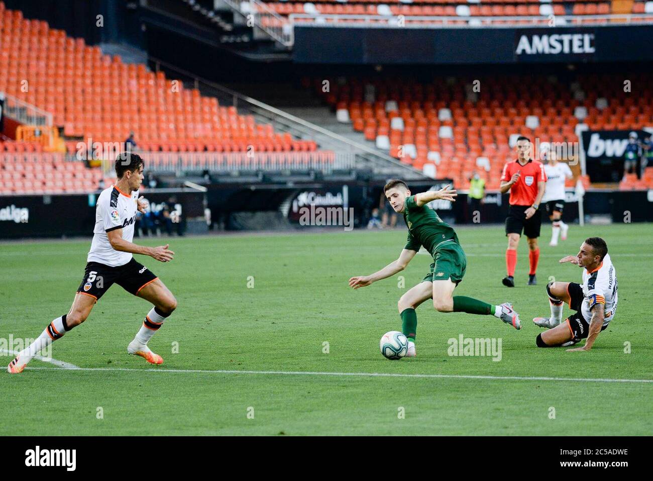 Football Valencia Vs Atletic Bilbao David Garcia Rodrigo Moreno Paulista In Action During The Spanish League