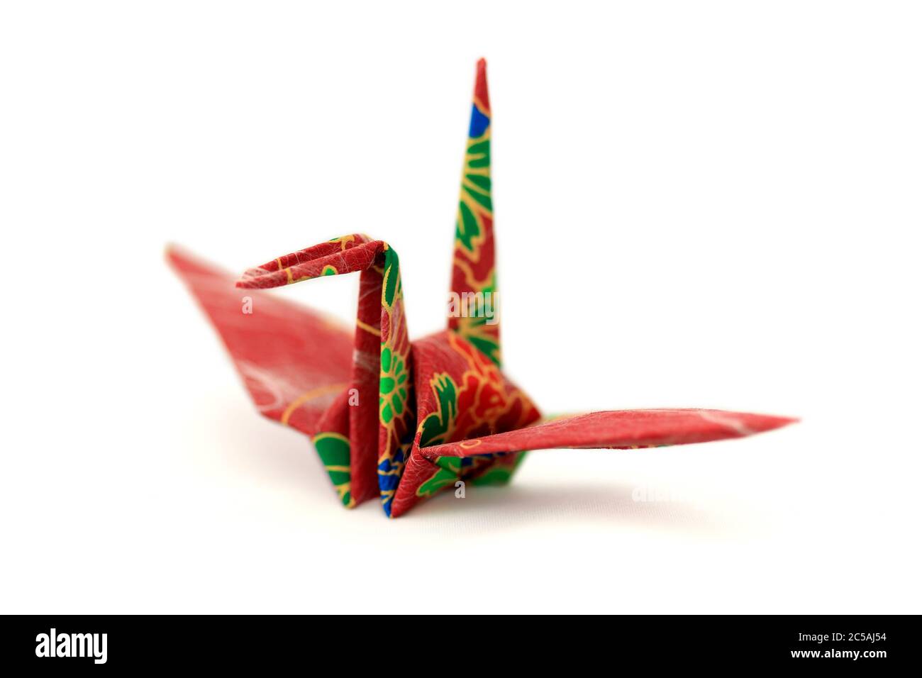 Origami swan red hi-res stock photography and images - Alamy