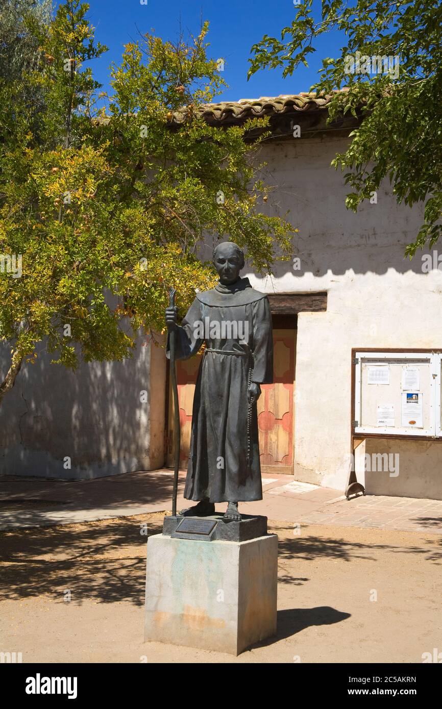 Father Junipero Serra Statue, Mission San Miguel Arcangel, San Miguel, California, USA Stock Photo