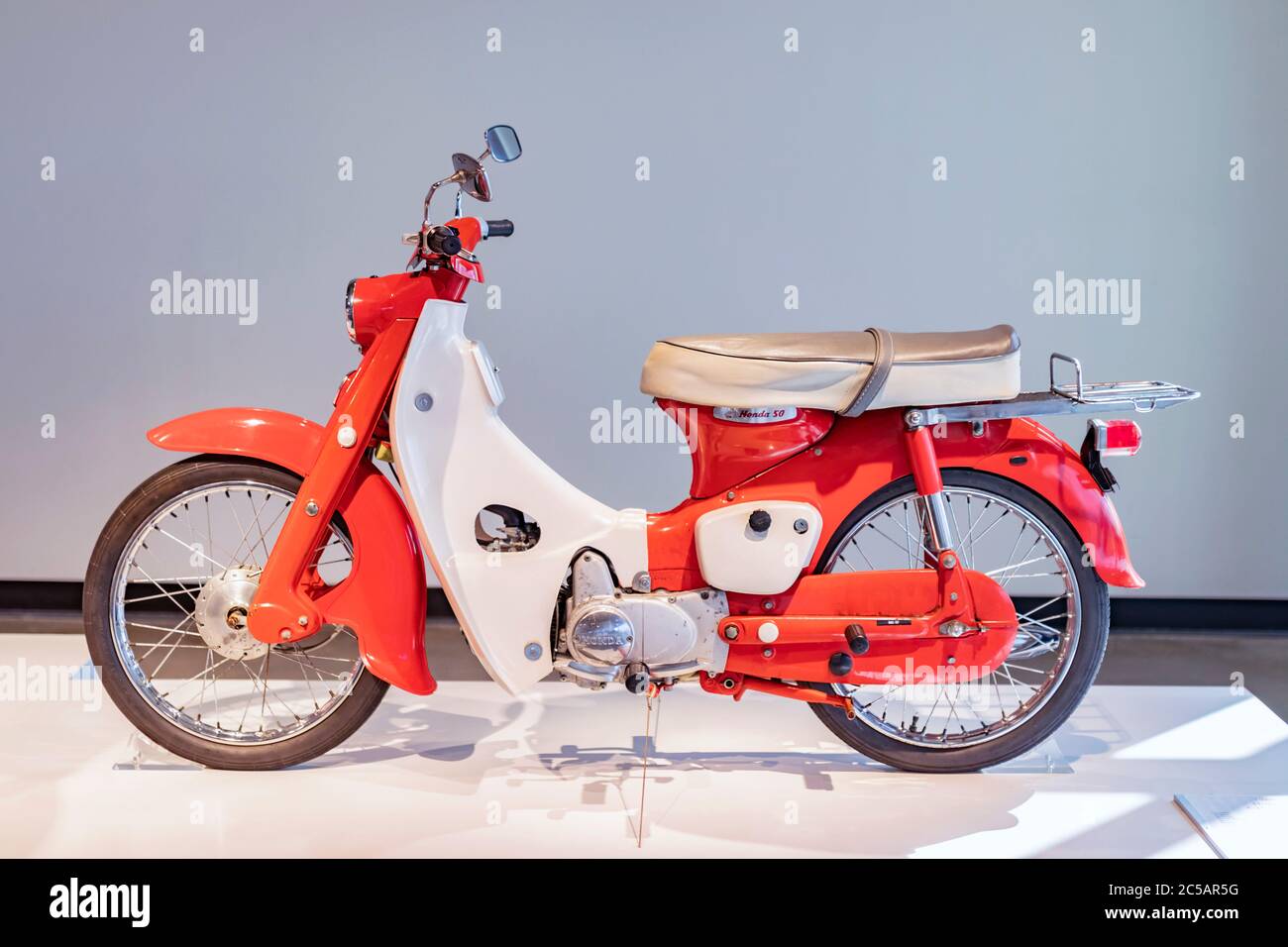 Honda c50 hi-res stock photography and images - Alamy