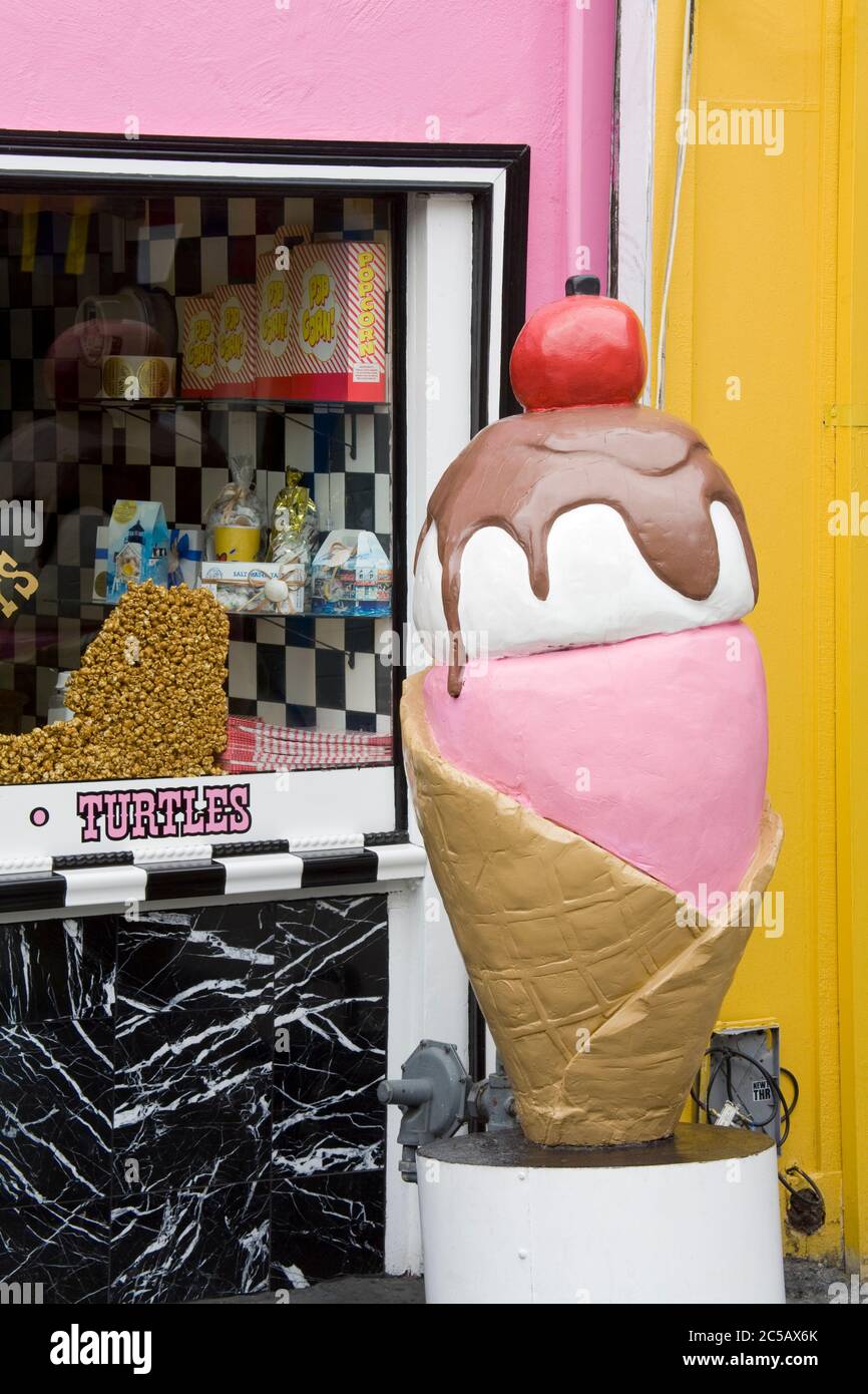 Candy store on Fisherman's Wharf,Monterey,California,USA Stock Photo