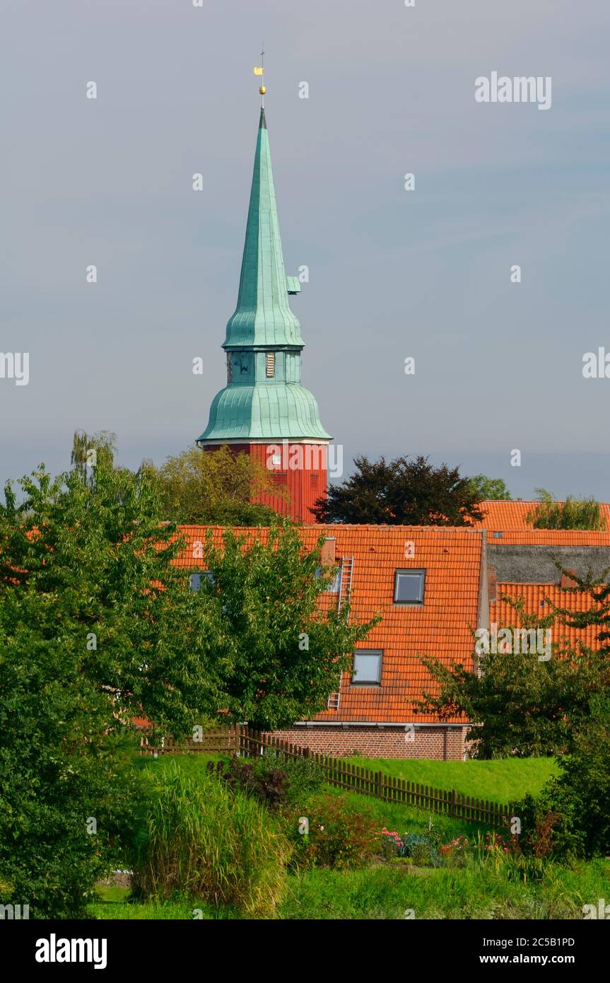 Steinkirchen in Altes Land: Steeple of church St. Martini et Nicola, district of Stade, Lower Saxony, Germany Stock Photo