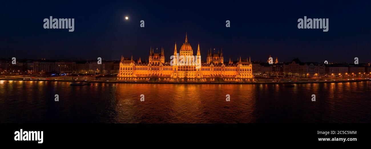 Budapest parliament night moon hi-res stock photography and images - Alamy