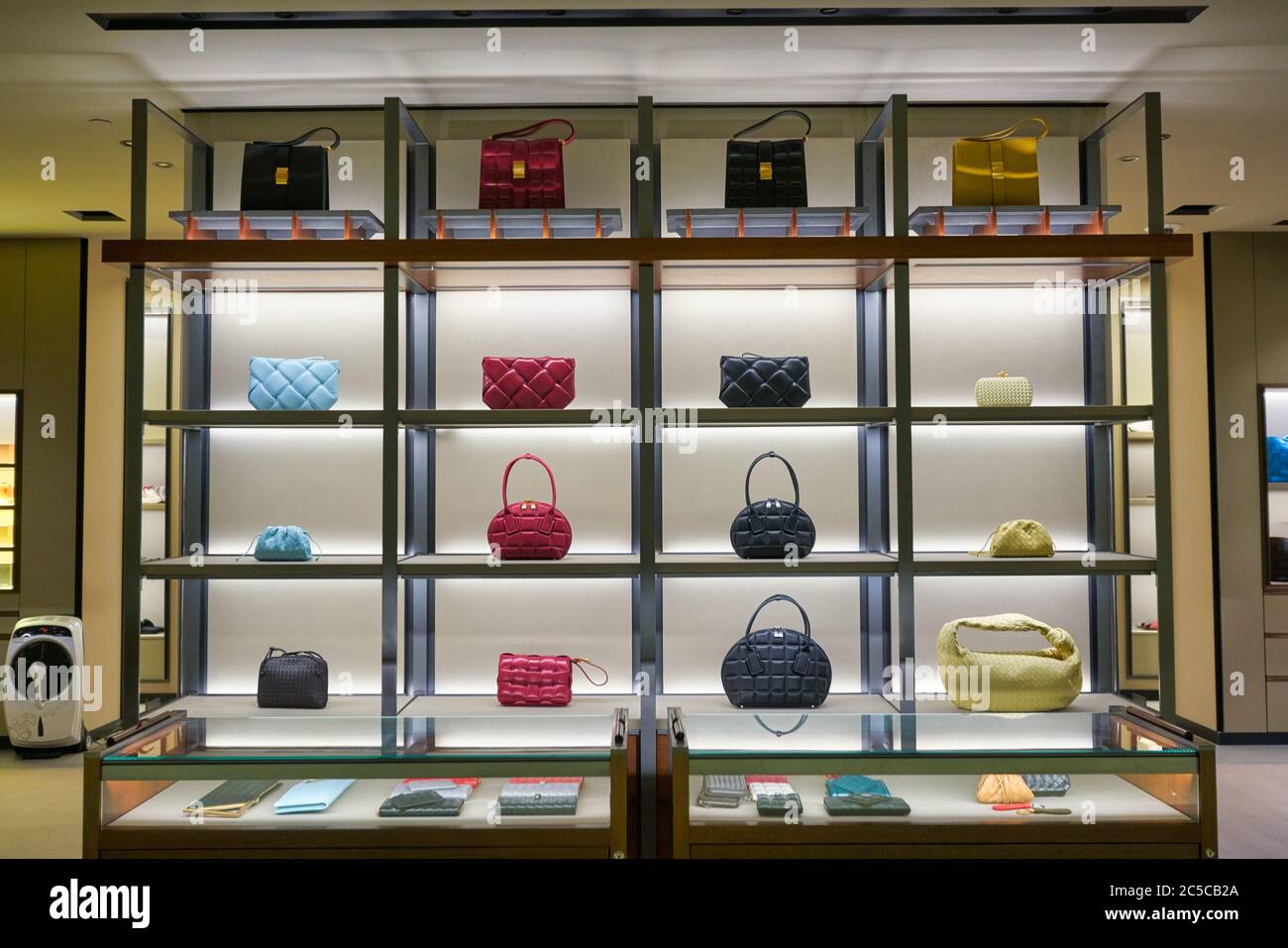 Bottega veneta discount amsterdam airport