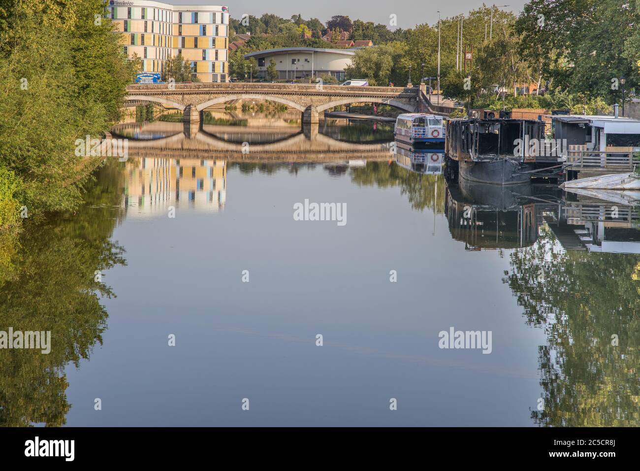 river medway flowing through the center of maidstone kent Stock Photo