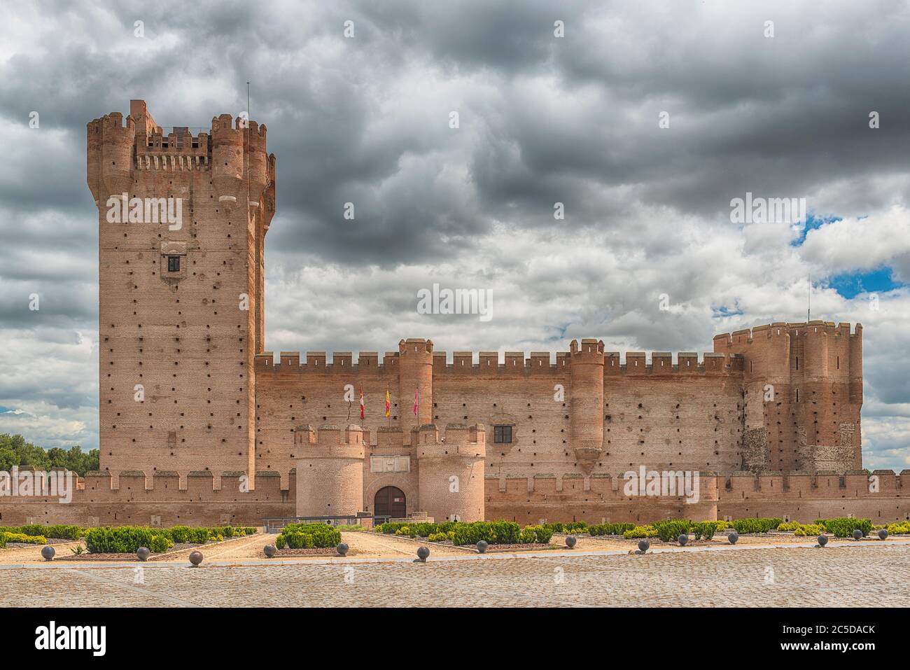 500px Photo Id 156451541 Castillo De La Mota Medina Del Campo Valladolid Spain Stock Photo Alamy