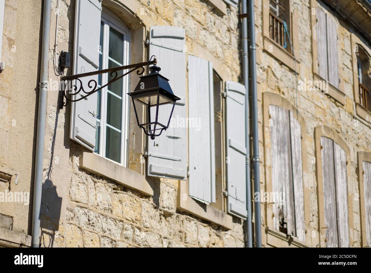 Ornate wrought iron street lamp hi-res stock photography and images - Alamy