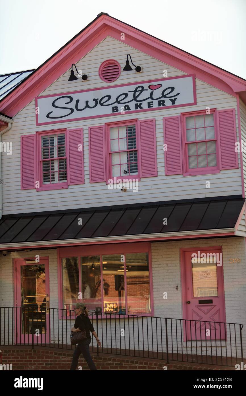 St. Michaels, MD, USA March 30, 2013 Quant shops, stores, and