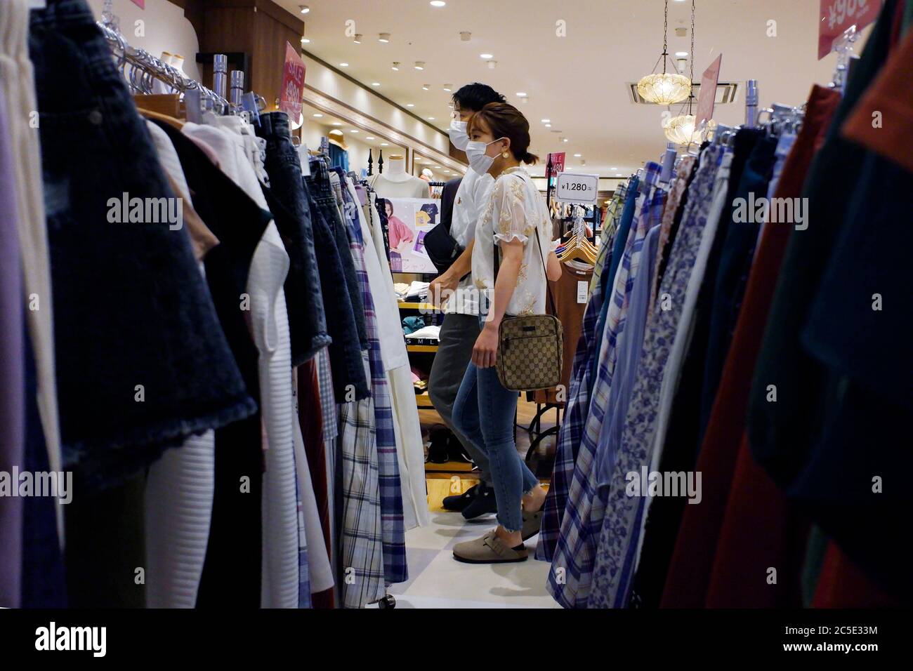 Page 2 Aeon Mall High Resolution Stock Photography And Images Alamy