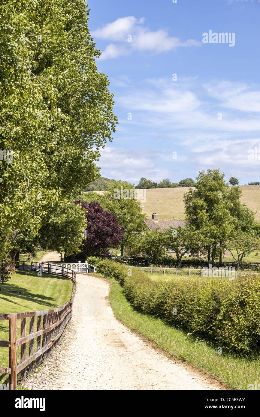 Campden Lane (an ancient drovers road) now a bridleway approaching