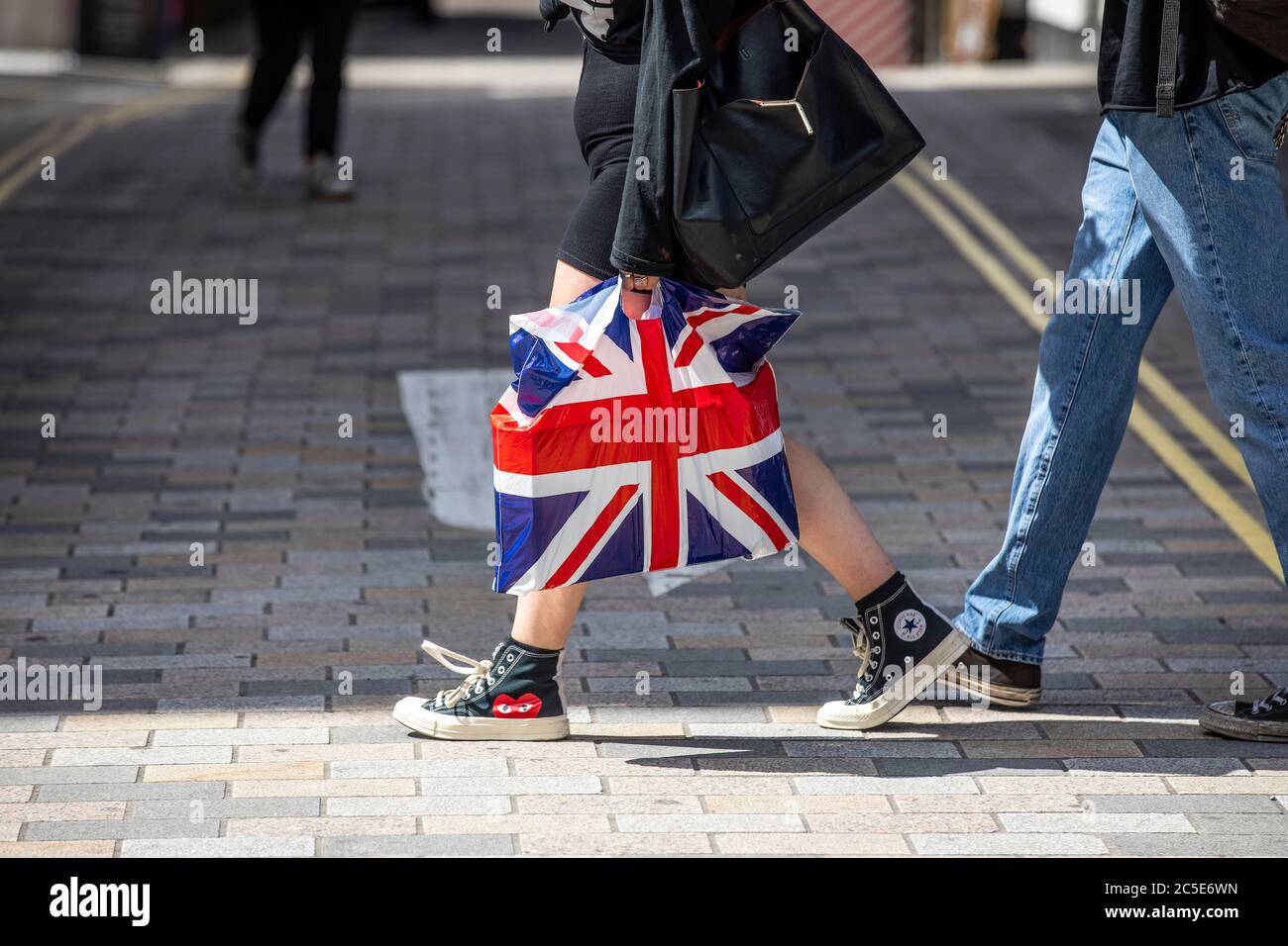 Covent Garden, London, UK/ 2nd July 2020. Shoppers out making the most of the sales and high reductions in Covent Garden, London, UK 02nd July 2020 Covent Garden, London, UK Credit: Clickpics/Alamy Live News Stock Photo