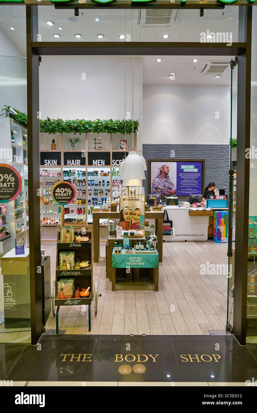 galleria mall perfume store