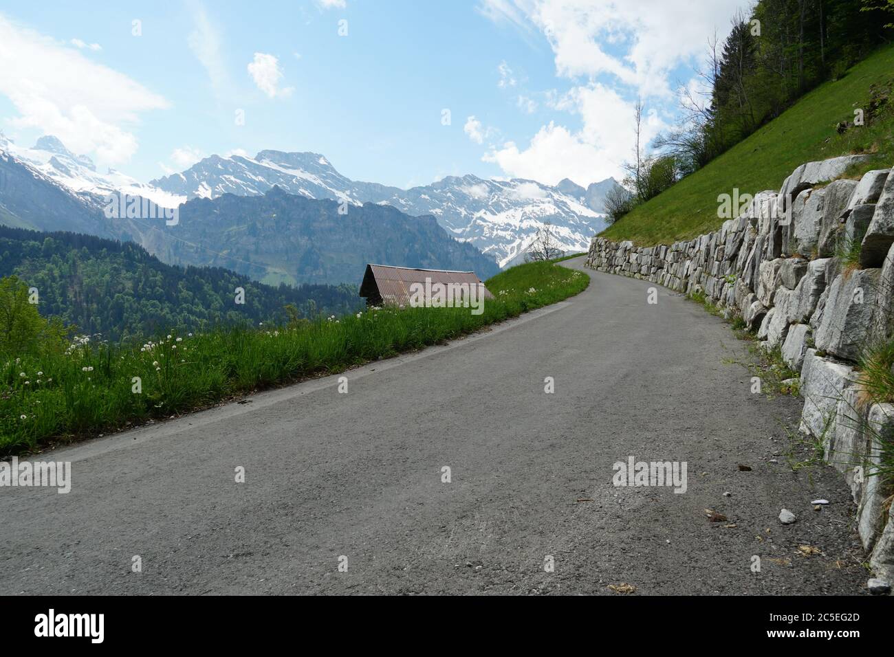 Bitumen path hi-res stock photography and images - Alamy