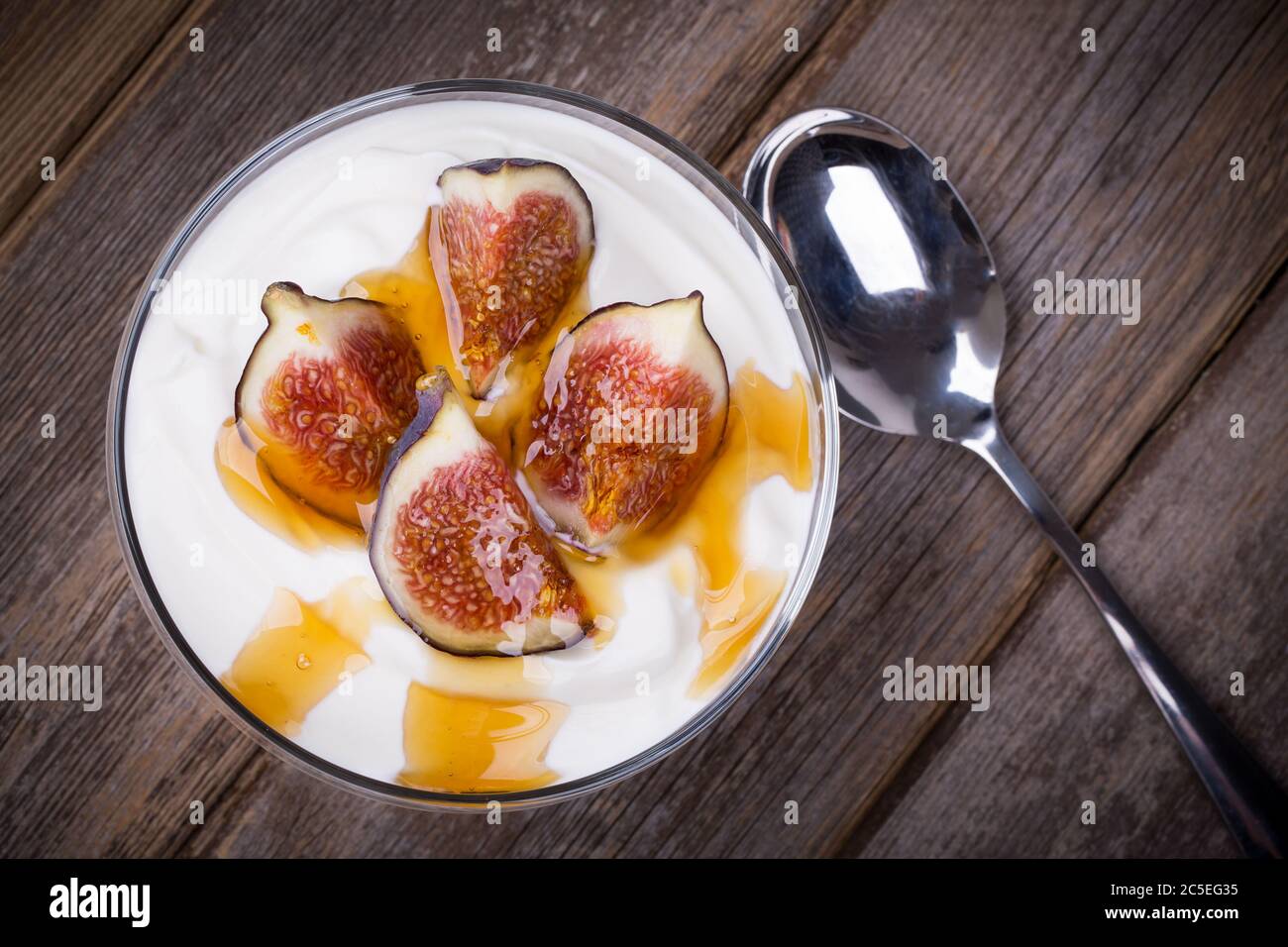 Greek yoghurt honey hires stock photography and images Alamy