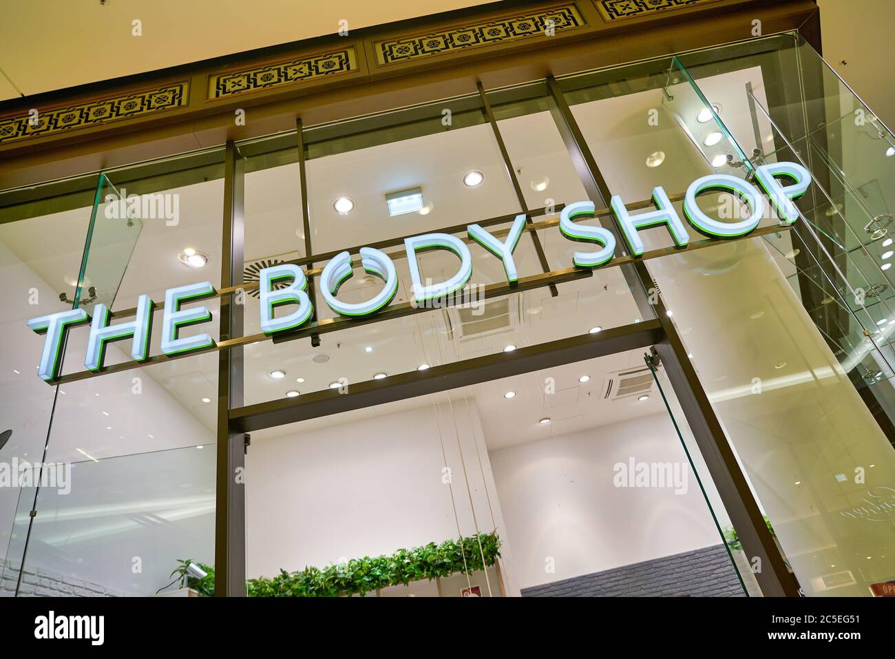 BERLIN, GERMANY - CIRCA SEPTEMBER, 2019: The Body Shop sign over a store  entrance in Mall of Berlin. The Body Shop is a cosmetics, skin care and  perfu Stock Photo - Alamy
