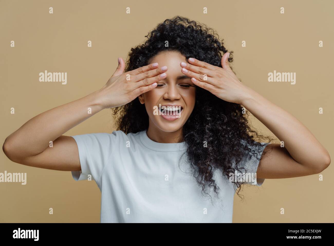Curly hair covers hires stock photography and images Alamy