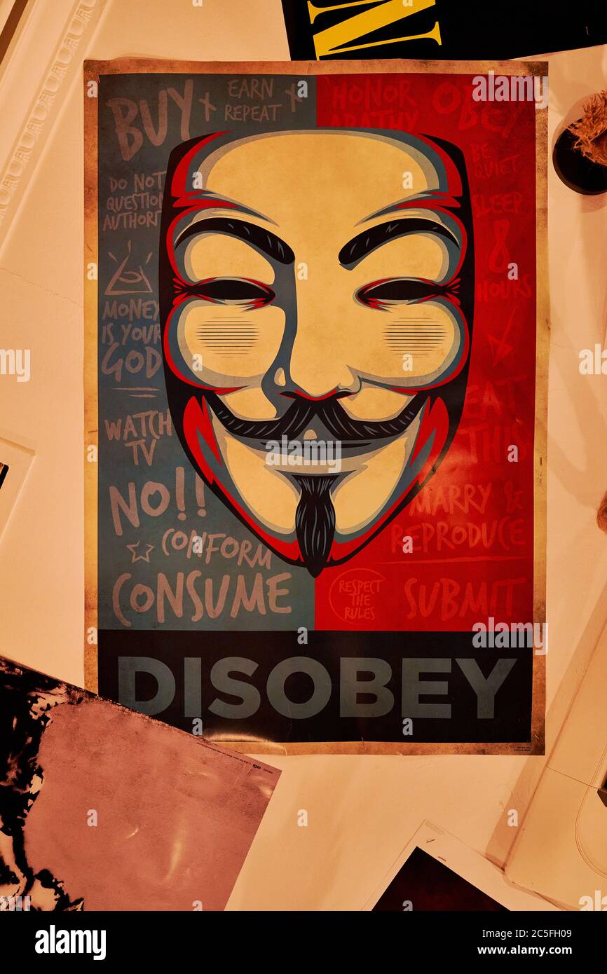 Anonymous hackers hi-res stock photography and images - Alamy