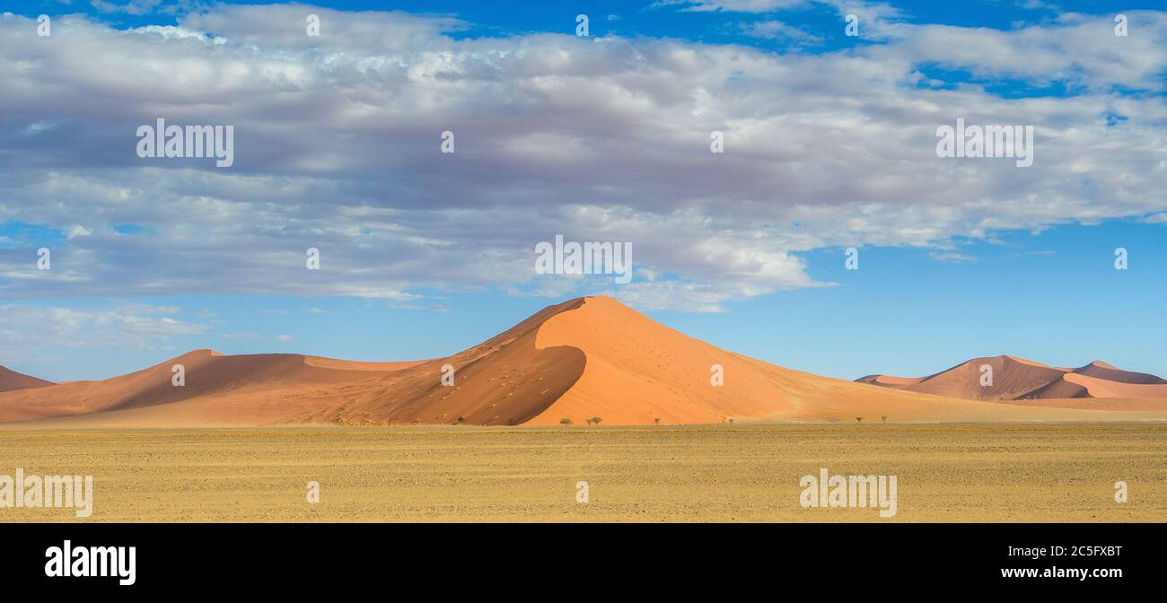 Sossusvlei , Namib-Naukluft National Park , Namibia Stock Photo - Alamy