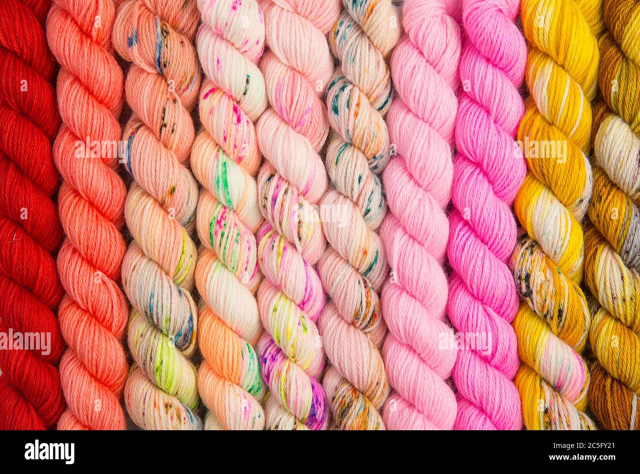 High Res Multi-colored Twists Of Yarn Picture — Free Images