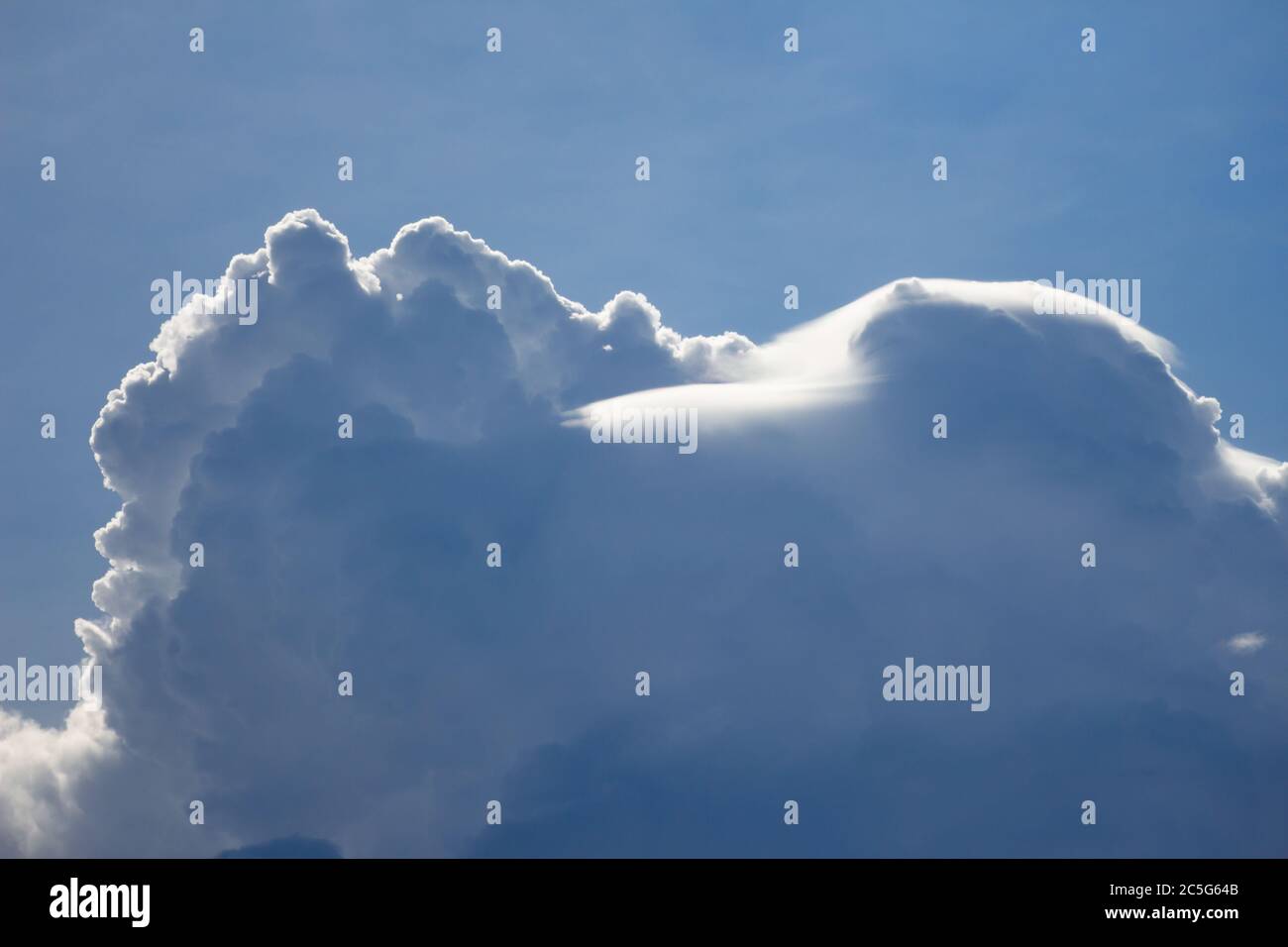 Clear sky with dark stormy clouds Stock Photo - Alamy