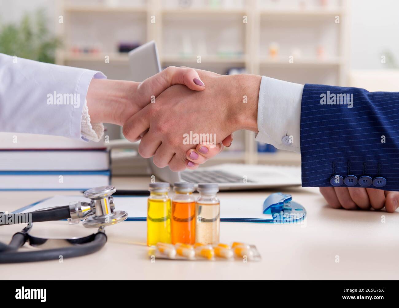The man visiting doctor for routine check-up Stock Photo - Alamy