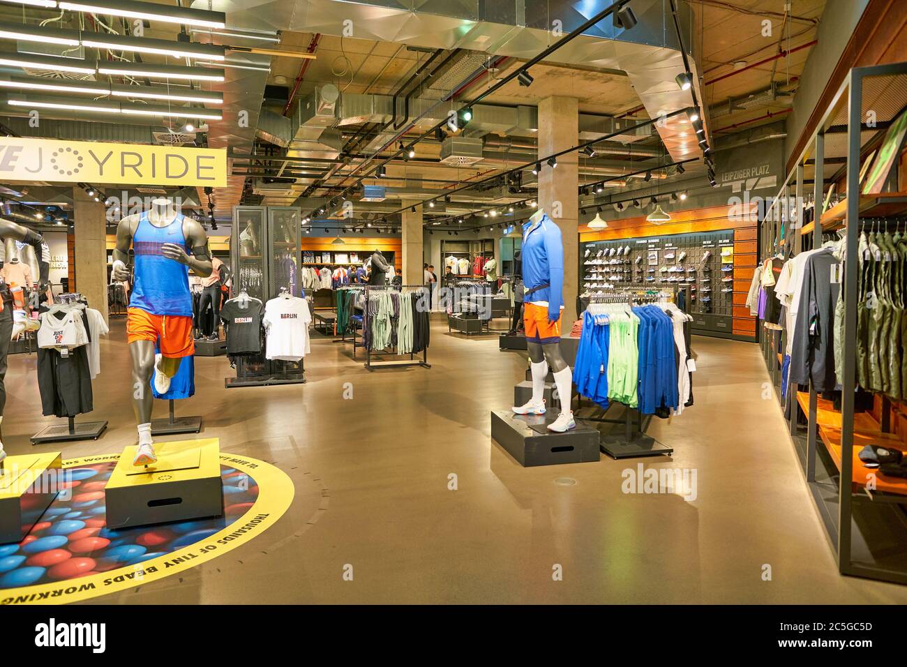 Nike store germany hi-res stock photography and images - Page 2 - Alamy