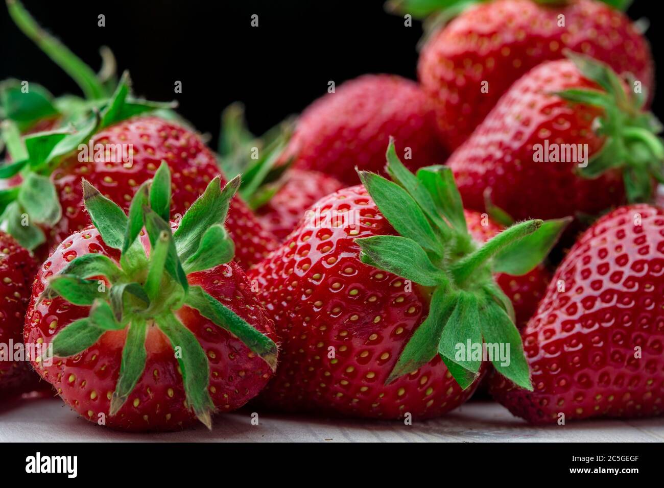 Fresh strawberry background. Ripe in close-up Stock Photo - Alamy