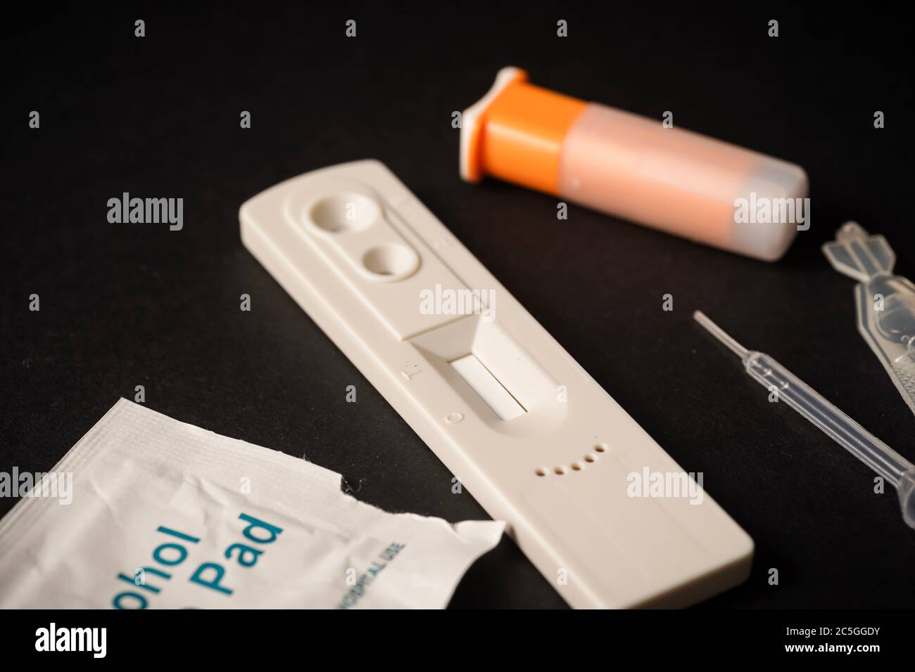 Hiv rapid test hires stock photography and images Alamy