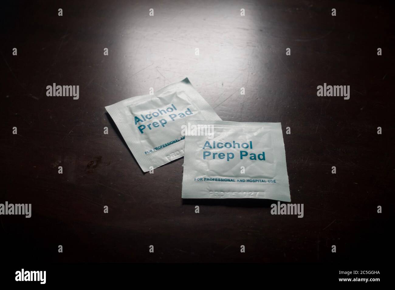 Alcohol swabs hi-res stock photography and images - Alamy