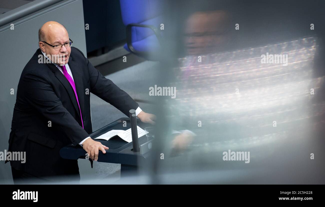 Berlin, Germany. 03rd July, 2020. Peter Altmaier (CDU), Federal Minister of Economics and Energy, speaks in the plenary session of the German Bundestag. The main topics of the 171st session of the 19th legislative period will be the adoption of the Coal Exit Act, a topical hour on the excesses of violence in Stuttgart, as well as debates on electoral law reform, the protection of electronic patient data, the welfare of farm animals and the German chairmanship of the UN Security Council. Credit: Bernd von Jutrczenka/dpa/Alamy Live News Stock Photo
