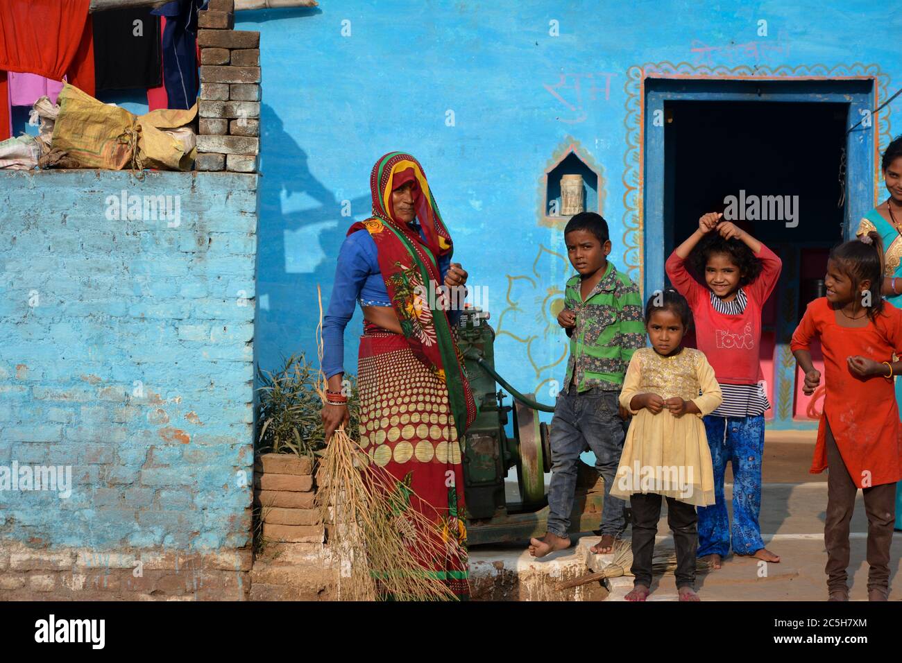 TIKAMGARH, MADHYA PRADESH, INDIA - NOVEMBER 17, 2019: Poor Indian family in rural village. Stock Photo